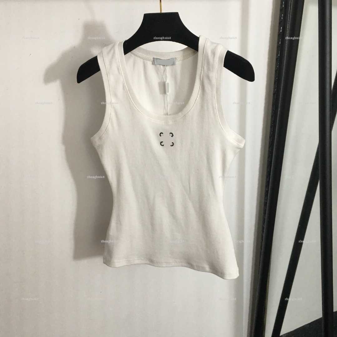 Fashion Women U Neck Ribbed Tank Top Chest Embroidery Slim Fit Sleeveless Vest women designer clothes Summer Basic Inner Wear A711X14N017