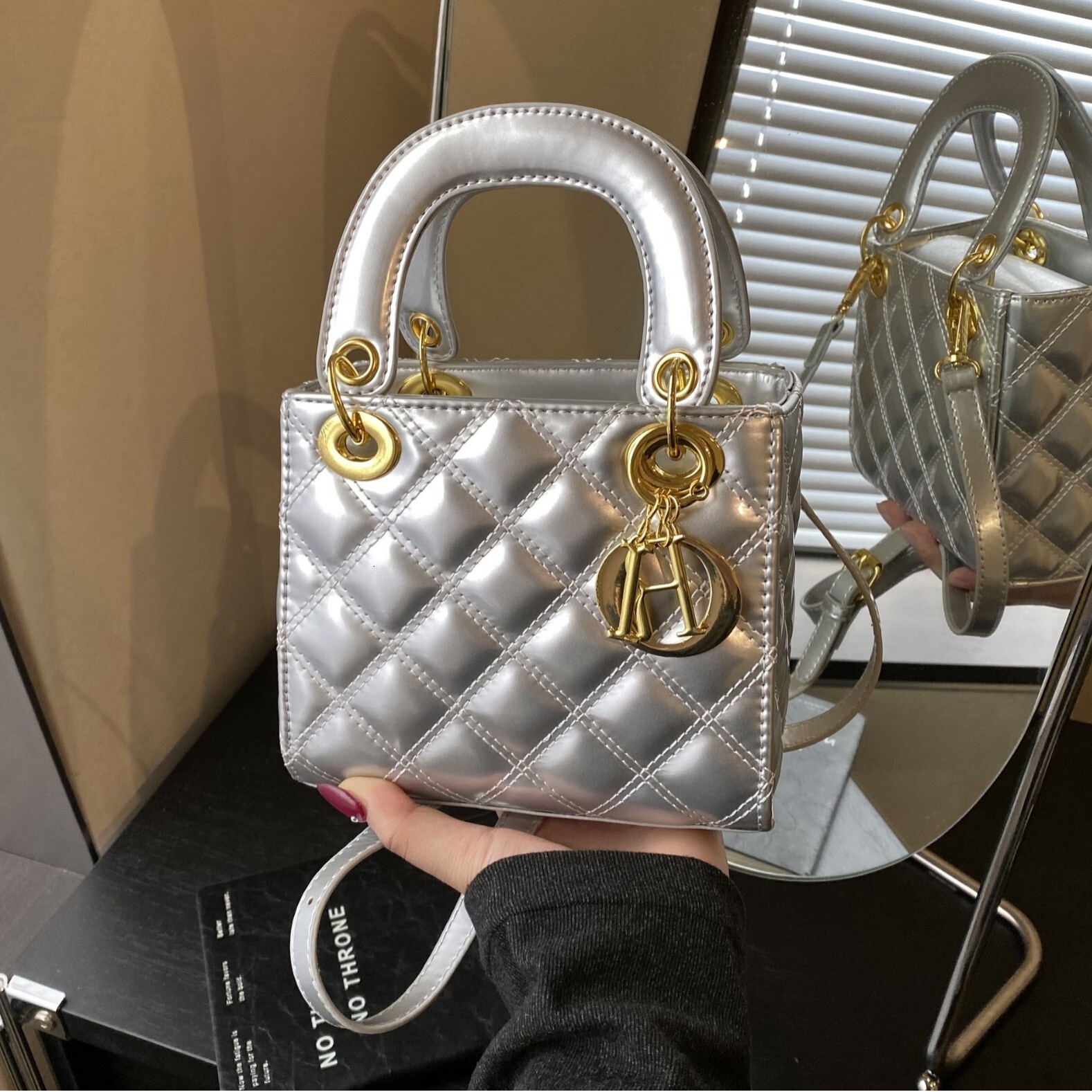 Designer Free Shipping, Niche Diamond Pattern Women's Small Bag, 2026 Autumn And Winter New Handbag, Fashionable Single Shoulder Crossbody Bag,