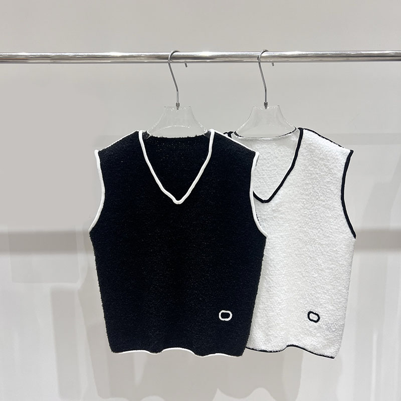 Designer Women Minimalist Knitted Vest V Neck Sleeveless Soft Knits Singlet Spring Autumn Casual School Office Knit Tank Top