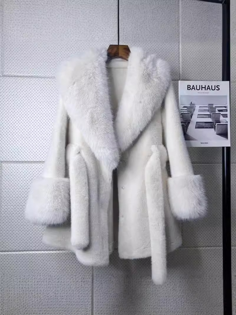 Free Shipping New Long, Slim-Fit Coat With Collar, Made From Eco-Friendly Materials, Featuring Faux Mink Fox Fur Design, And A High-End, Fashionable