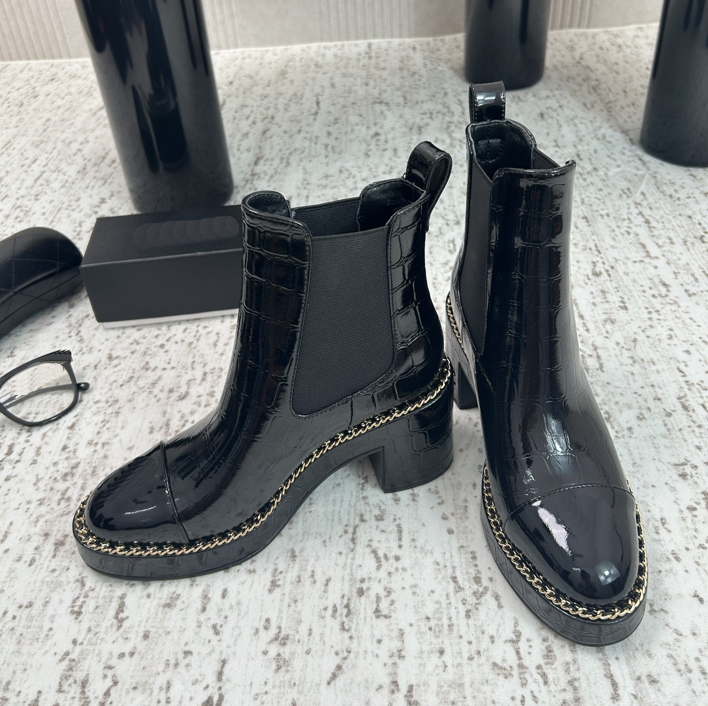 Zapatos de vestir de diseñador para Mujer, nuevos zapatos de lujo para Mujer, botas Chelsea, tacones súper altos, Size34-41, botines con cadena de c