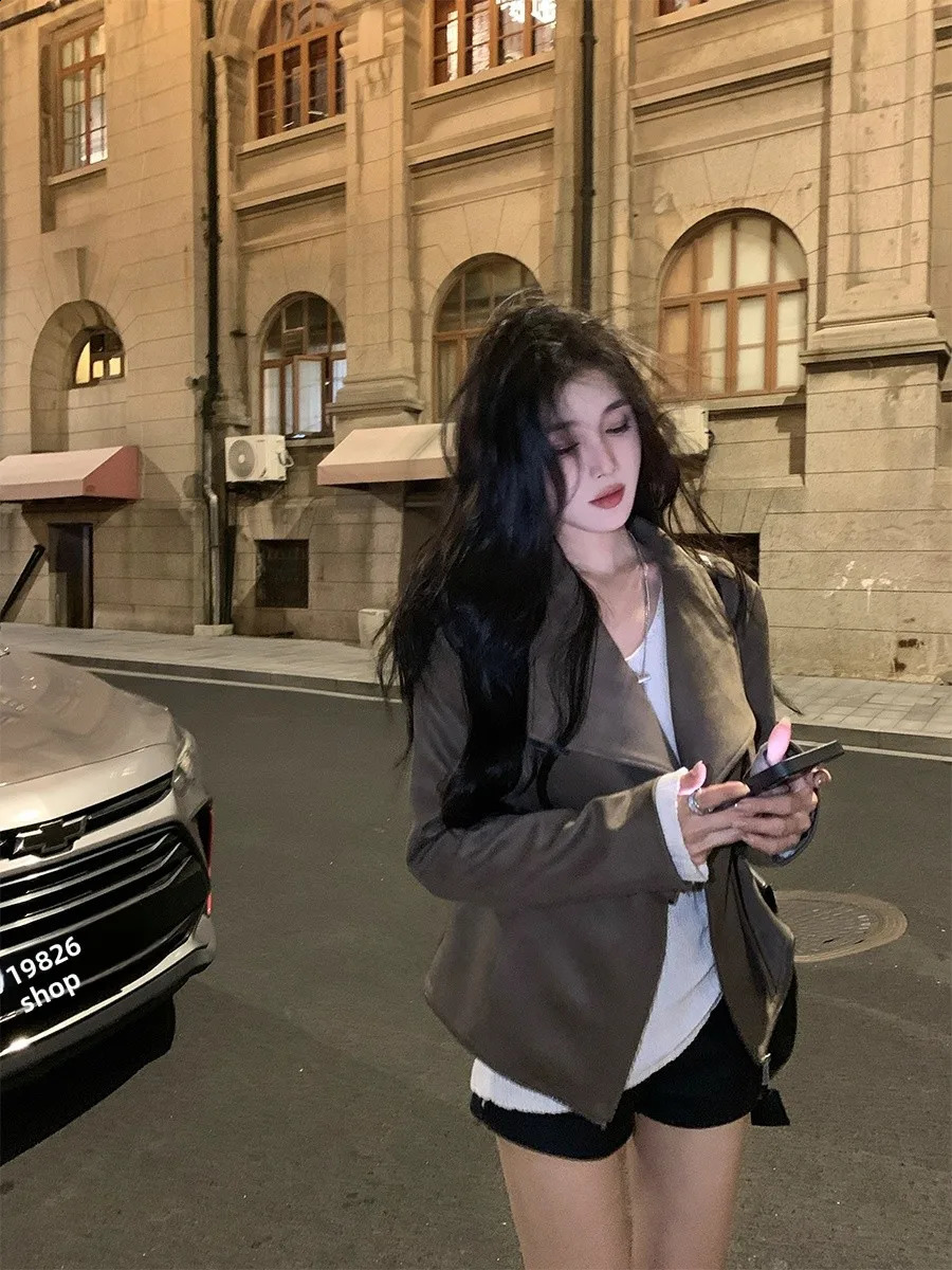 He Chenxi American Retro Suede Motorcycle Jacket Women's Long Sleeve Large Collar Waist Cinched Short Coat Spring Season 260920