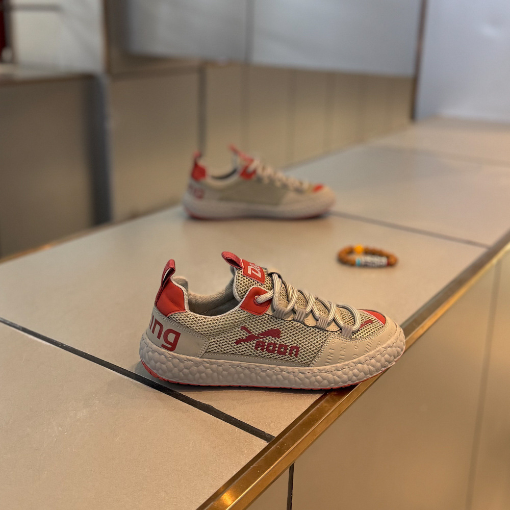 Light luxury versatile fashion casual 2025 spring new shoes, Designer shoes comfortable Casual shoes and trendy, lightweight men's footwear