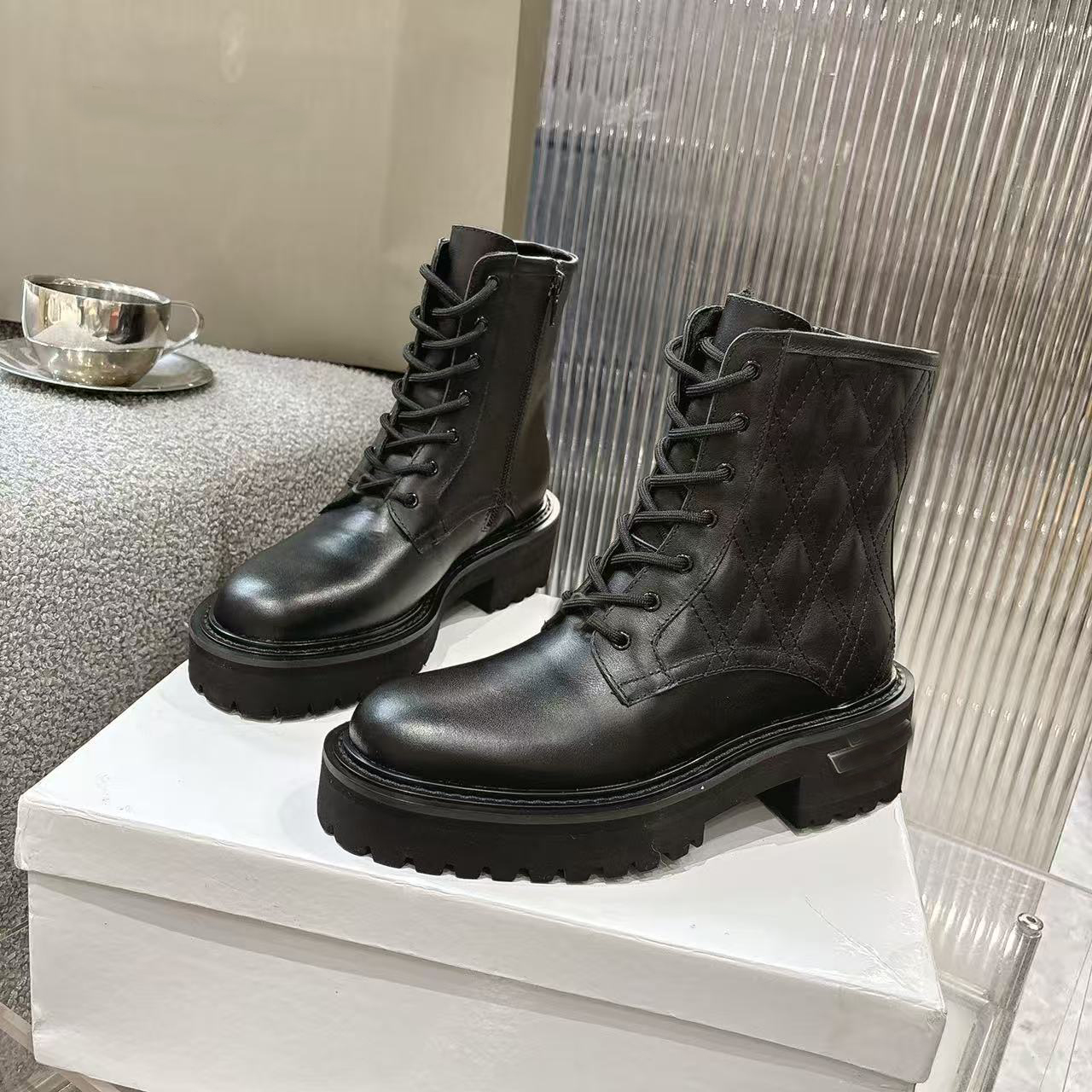 Botines de combate de cuero auténtico para mujer, botas cortas con suela gruesa y plataforma con cordones y punta redonda, talla 35-41
