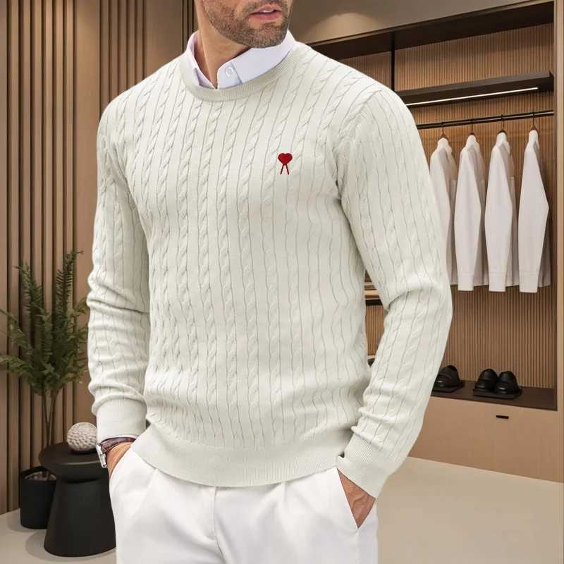 Luxury brand men's knitted round neck pullover sweater heart embroidery men's 2026 spring and autumn new fashion casual sweater Q260921