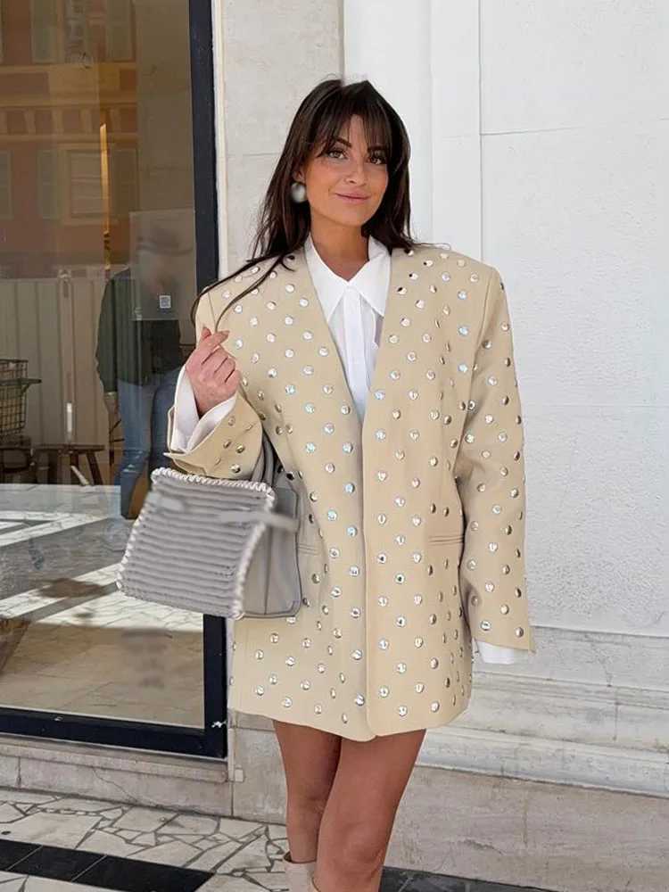 HH Women's Summer New Rivet Decorative V-neck No-button Casual Suit Jacket Female Temperature Sequin Suit Long Slve Jacket T260829