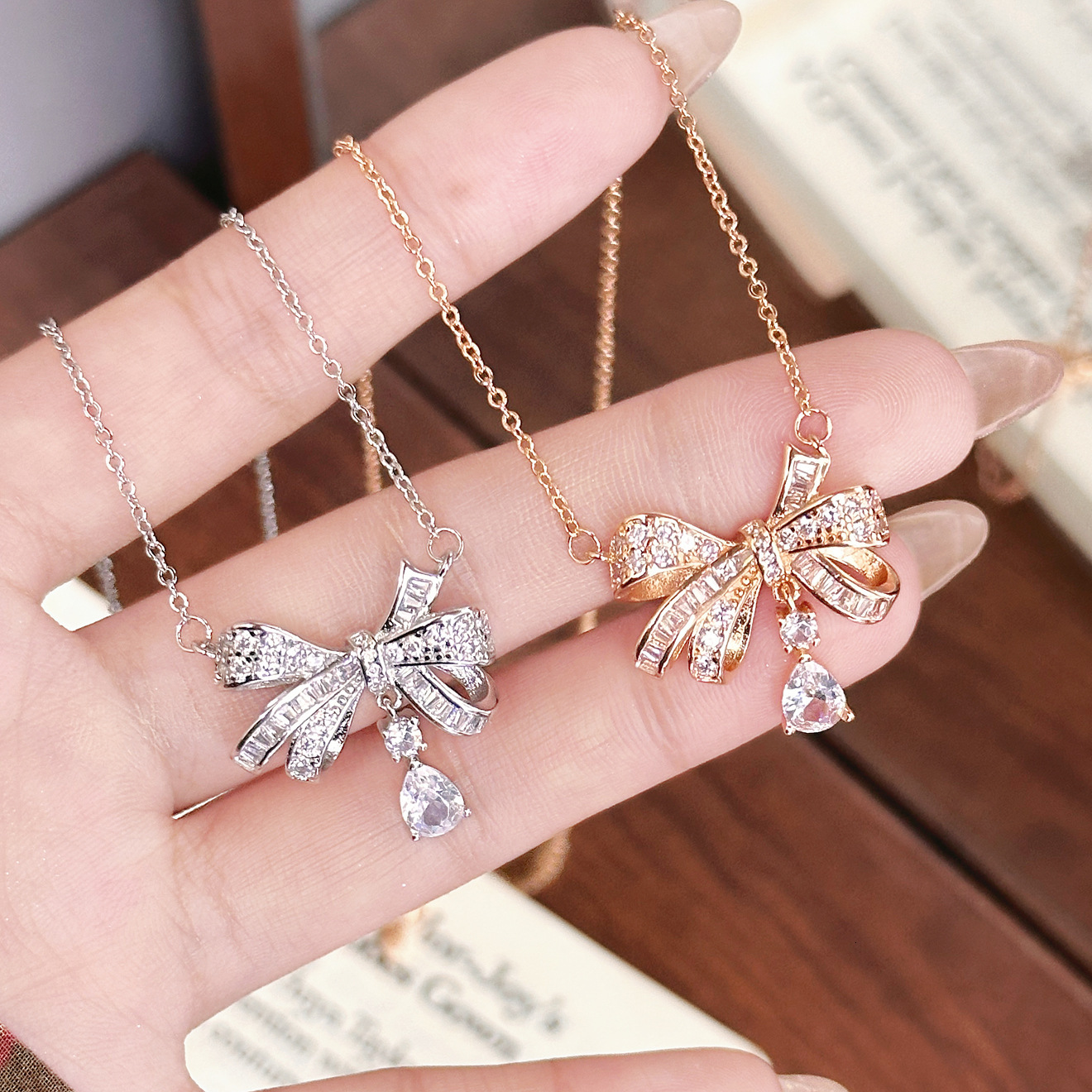 Full Diamond Zircon Bow Pendant Water Drop Simple Elegant Versatile Necklace for Women Clavicle Chain New Exquisite Neck Chain necklace designer for