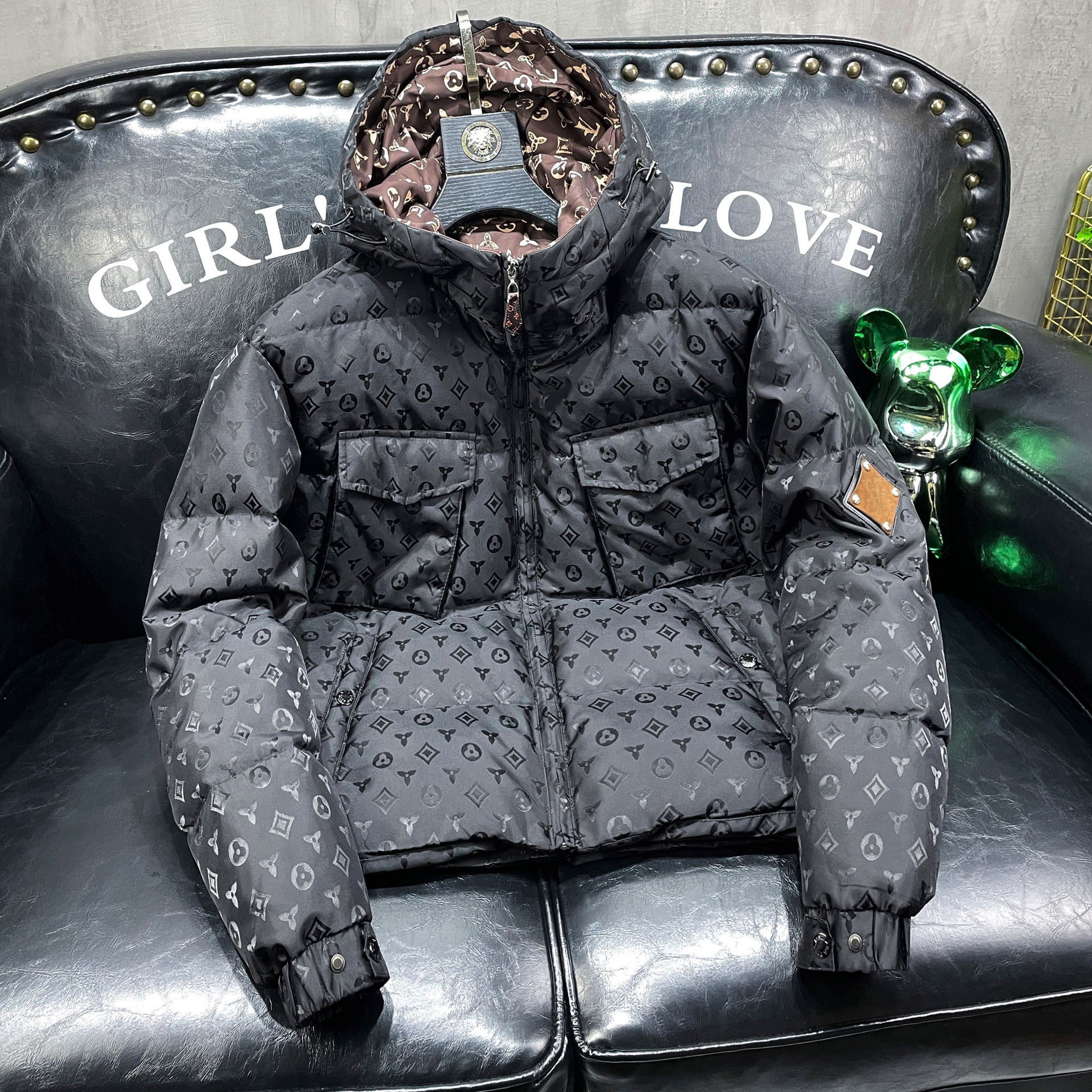 Giacca con cappuccio jacquard di lusso europea di fascia alta per uomo Cappotto in piumino d'anatra bianco da uomo di marca trendy invernale