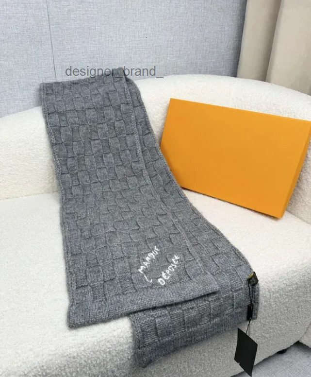 Designer Scarf 100% Cashmere Scarf New Women's Men Long Shawl Soft and Comfortable Luxury Double Sided Tassel Scarf Letter Shawl Unisex Scarf a