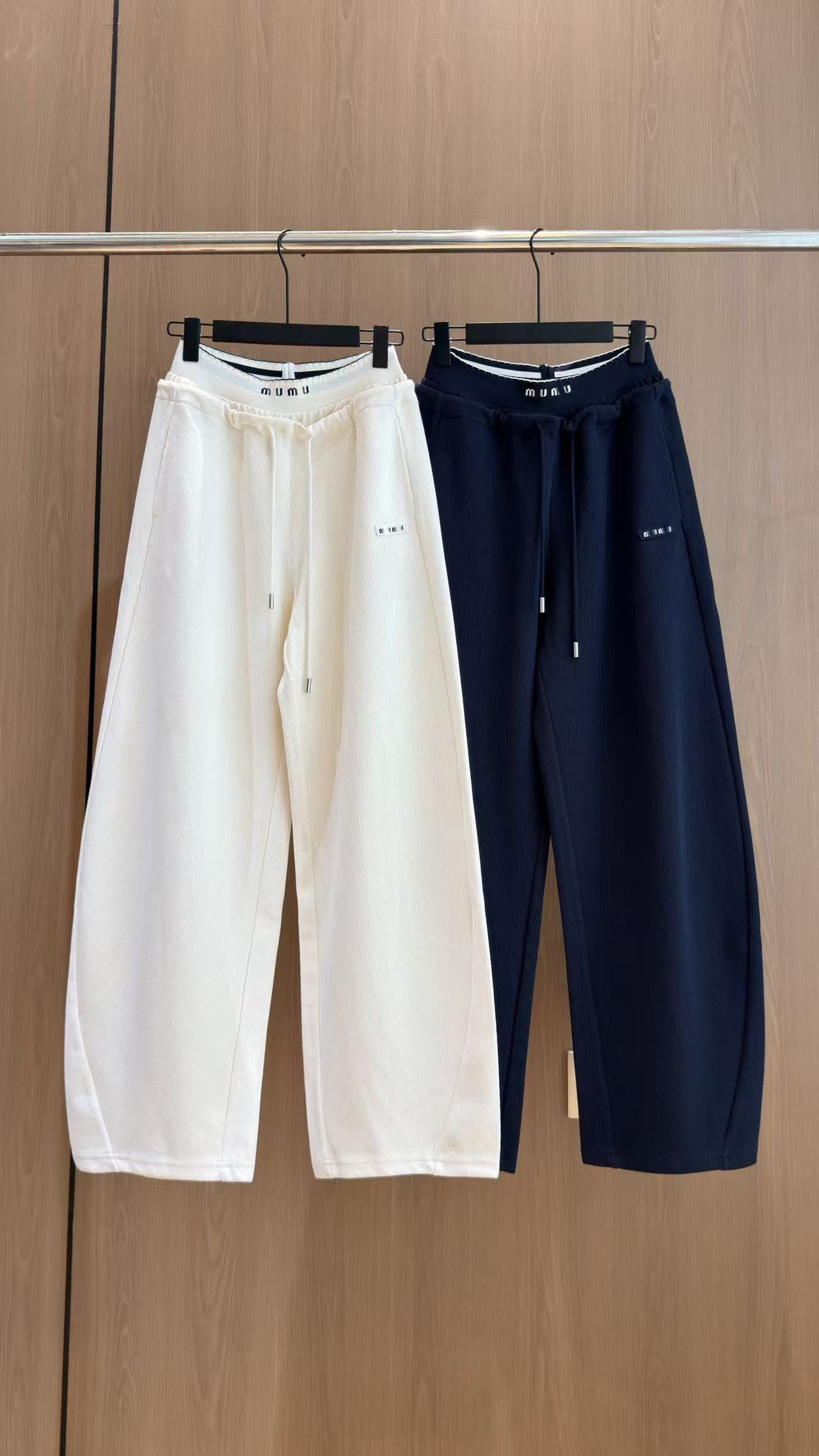 Fashion designerHigh-end brand European import spring new light luxury star stud and rhinestone straight-leg jeans for women - slimming long pants w