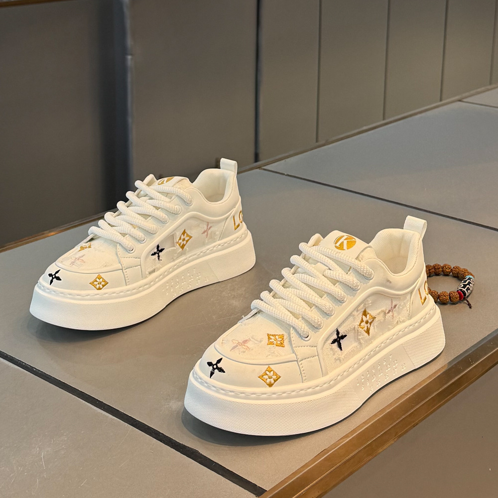 Printed sneakers for Designer shoes men, casual and versatile, with high-end feel, the same style popular online, Casual shoes low-top shoes, new sp