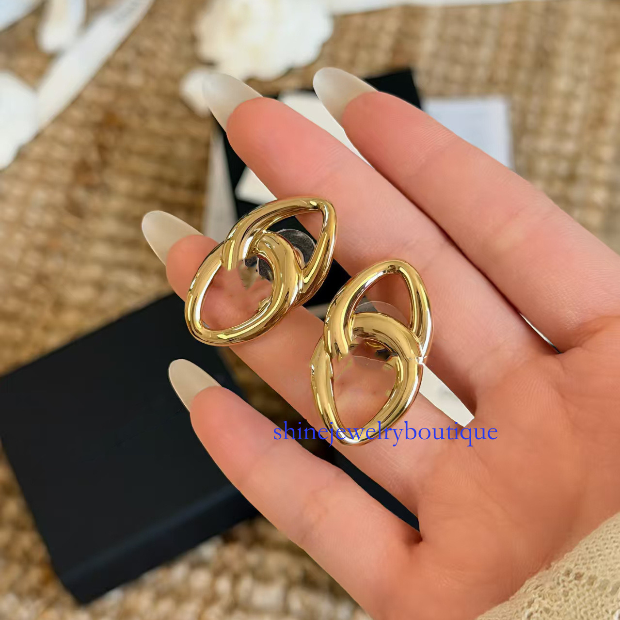 cc earrings Gold Overlaid Stud Earrings for Women Elegant and Luxurious Fashion Earrings Unique Ear Accessories