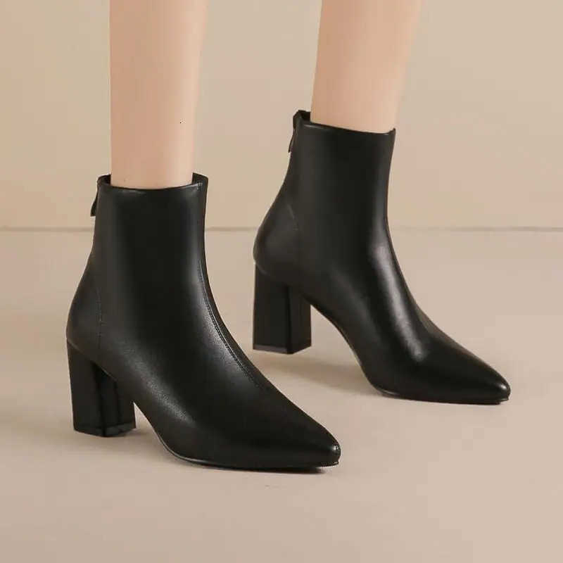 Pointed Boots Size Toe 31-43 Chunky Heel Plus Size Black Ankle Boots 7cm High Heel Winter Women Short Boots H260921