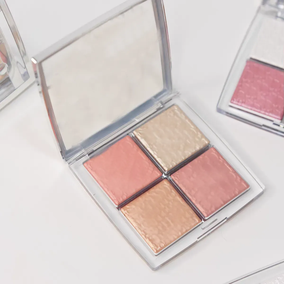 High Quality Backstage Face Glow Maximizer Palette 4 Colors Highlighter Palette Glitter Shimmer Multi-Use Highlighter Blush Illuminateur 001 002 003