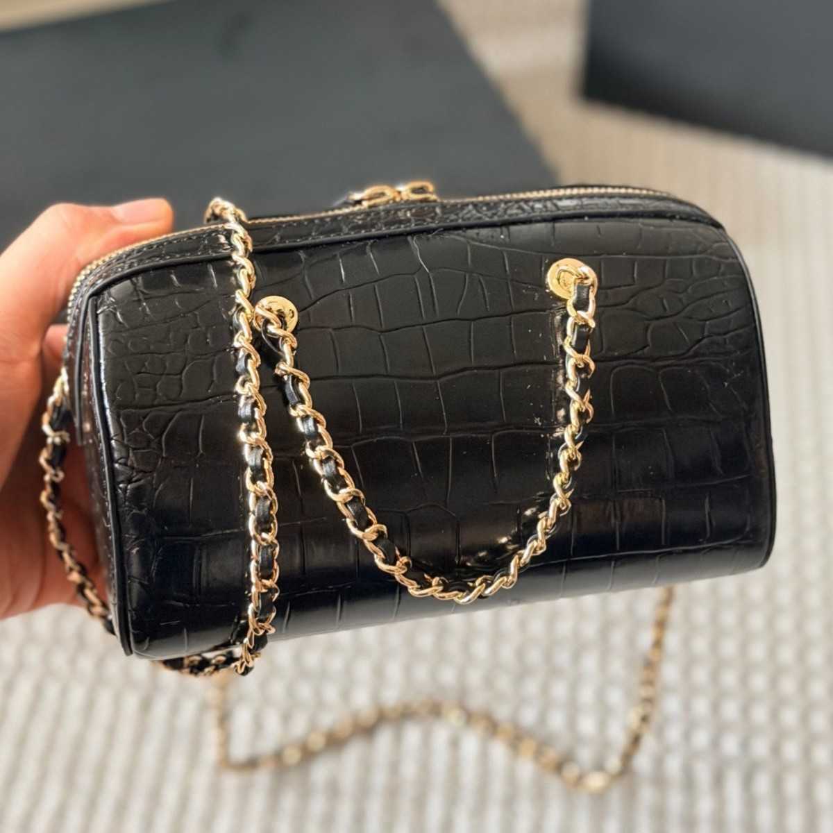 Designer Womens Handbag Luxury Crocodile Embossed Bowling Bag Leather Chain Handle Crossbody Purse Double Zipper Barrel Tote