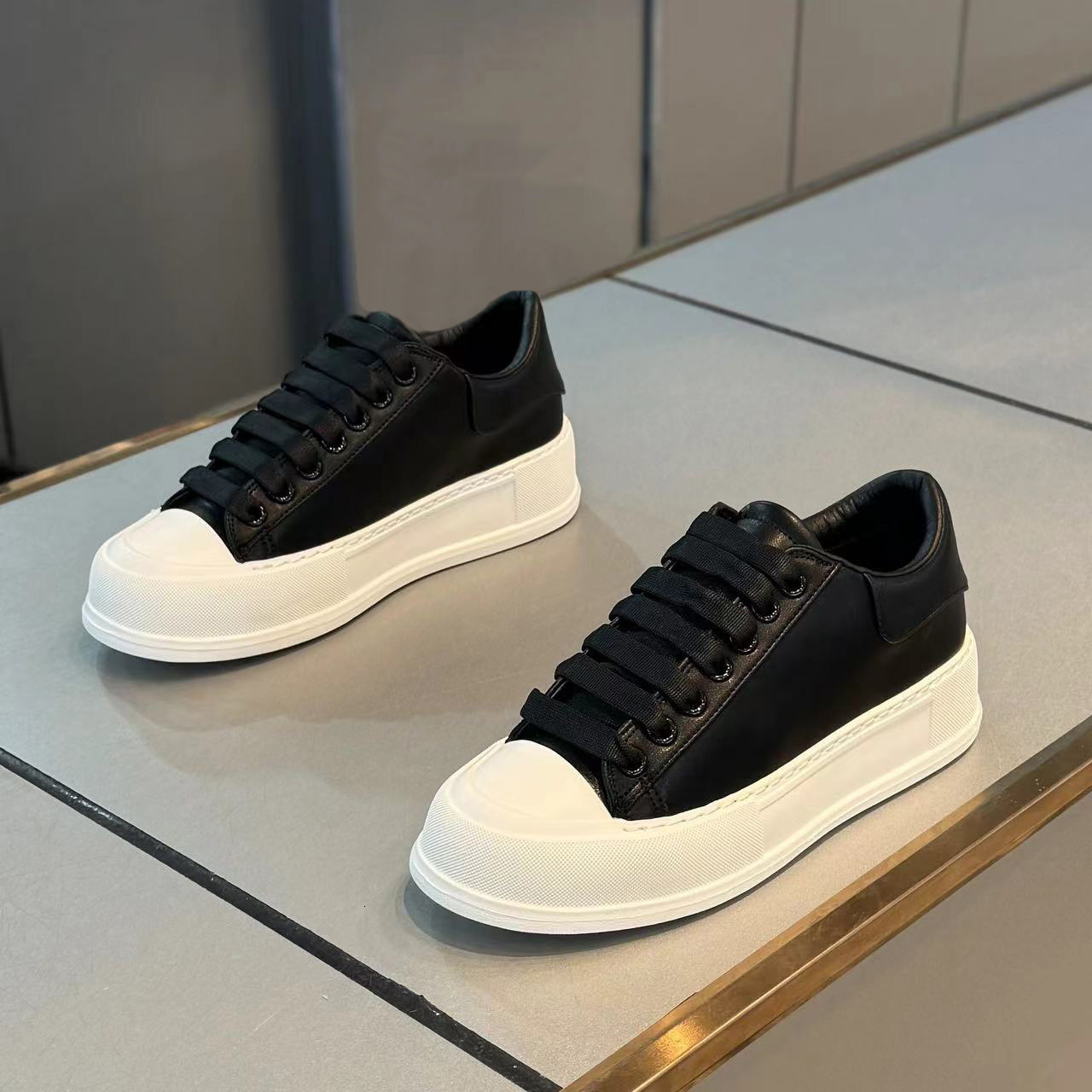 Canvas for Men, Trendy Breathable Designer shoes Thick-Soled Sneakers, 2024 Summer New Fashion Versatile Casual Casual shoes White Shoes