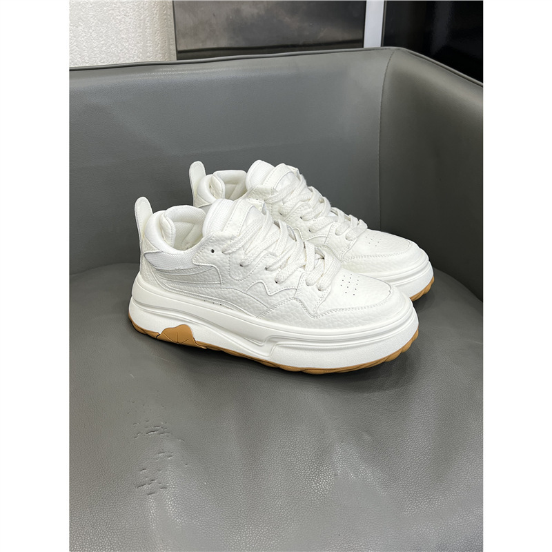 Men's 2025 New Thick-Soled White Sneakers Versatile Casual shoes Youth Sports Casual Designer shoes Low-Top Leather Breathable Board Shoes
