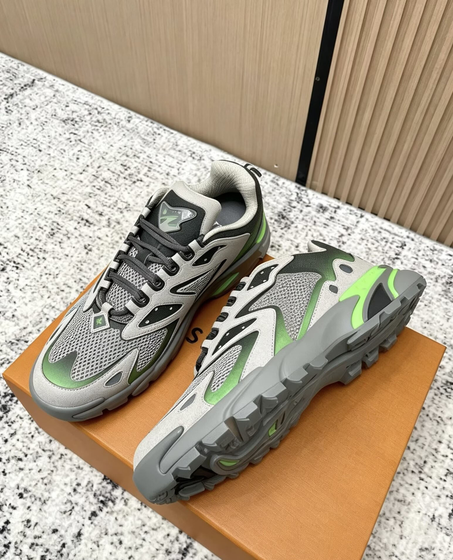 Runner Tatic Runner sportivo da uomo di alta qualità Mesh traspirante Pelle di vitello sfumata di colore Abito da festa con lacci Outdoor Casual Wal
