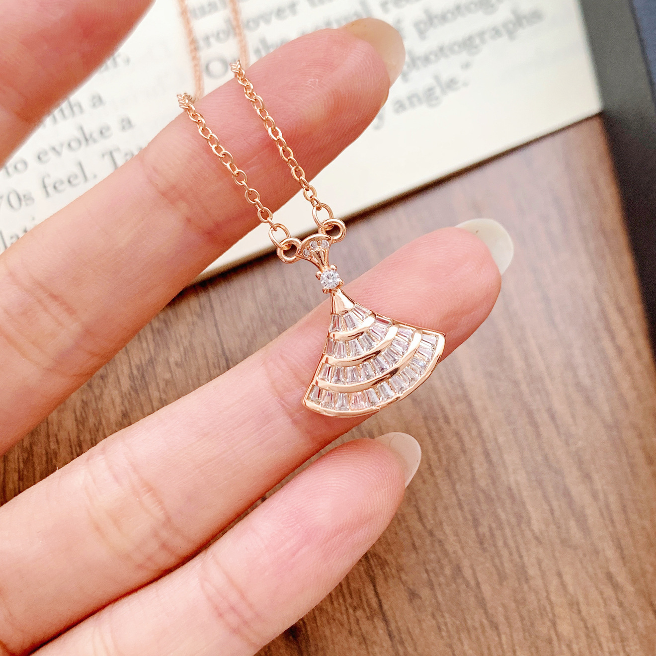 full-diamond sugar cube dress with zirconia super shiny dress necklace light luxury with a feel niche design collarbone chain necklace designer for