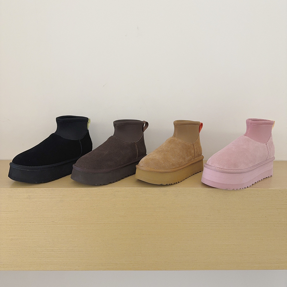 Girl's Real Australia High-quality girls warm snow boots Men's Winter Fur Slippers Sheepskin Shearling Women's Boot Winter Mules Slip