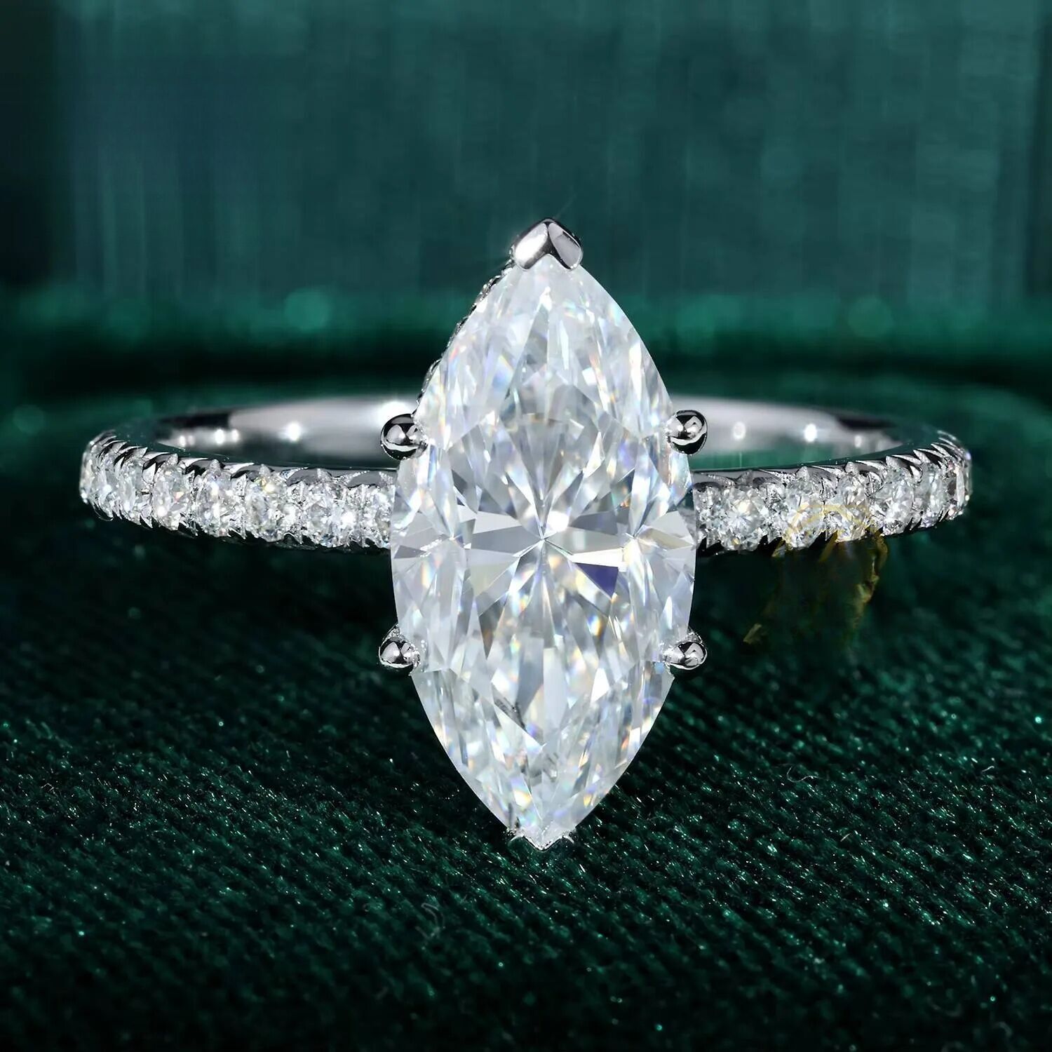 Fine Jewelry 10K 14K 18K White Gold 1ct5ct Marquise Shape Diamond Claw Setting Moissanite Engagement Ring