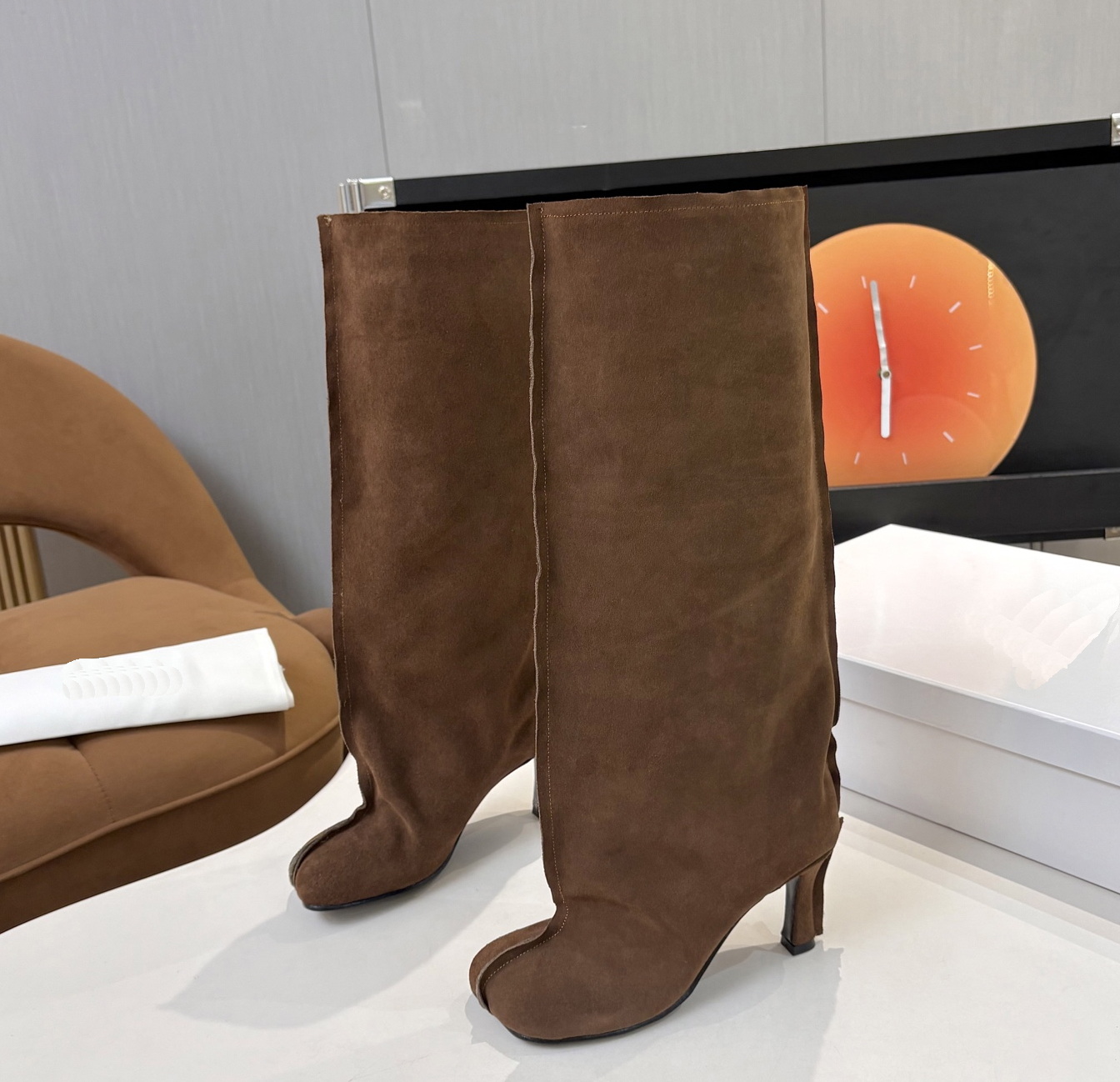Designer Women Dress Shoes Luxury Women's Boots Round Toe Knee-High Women Boots Punk Thin High Heels Women Shoe Female Long Booties Zapatos De