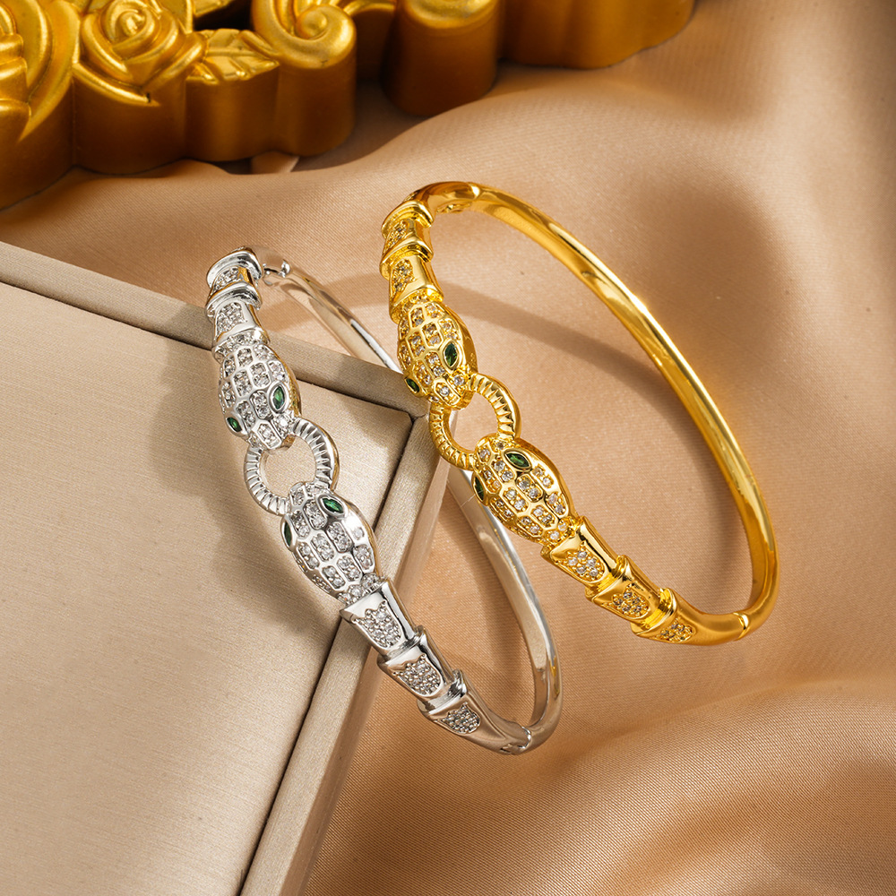 New Jewelry: European And American Double-Headed Snake-Shaped Bracelet With Micro-Inlaid Zirconia, Real Gold Plated, High-End Light Luxury