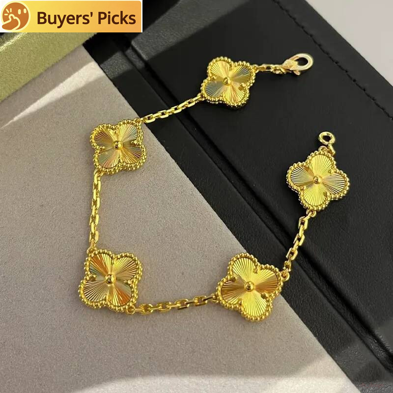 2026 Luxury jewelry 18K Gold Plated Classic Fashion Charm Bracelet Four leaf Clover Designer Jewelry Elegant Mother of Pearl Bracelets with box