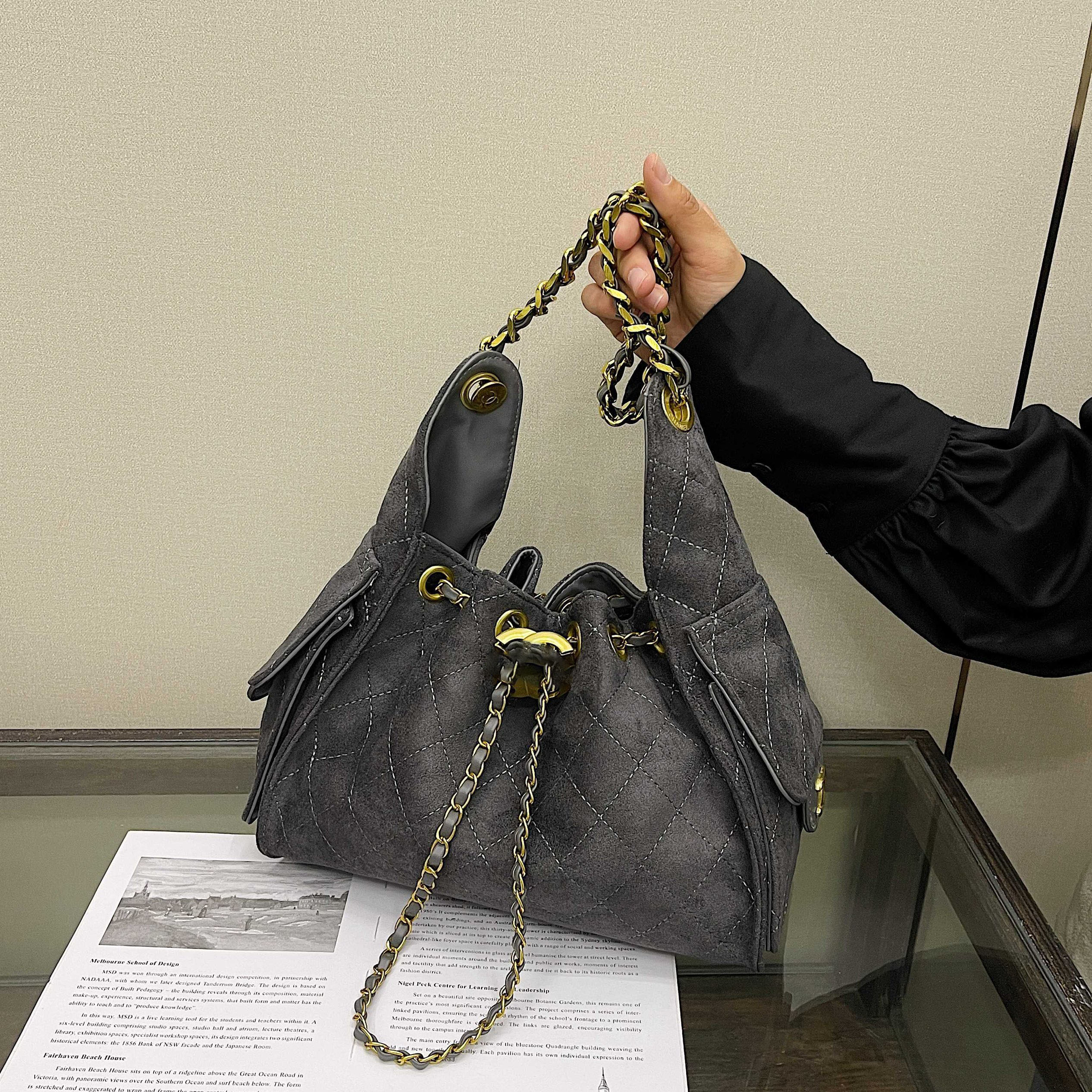 Women Vintage Suede Quilted Drawstring Shoulder Bag, Multi Pocket Chain Strap Hobo Tote Purse, Large Capacity Casual Crossbody Handbag