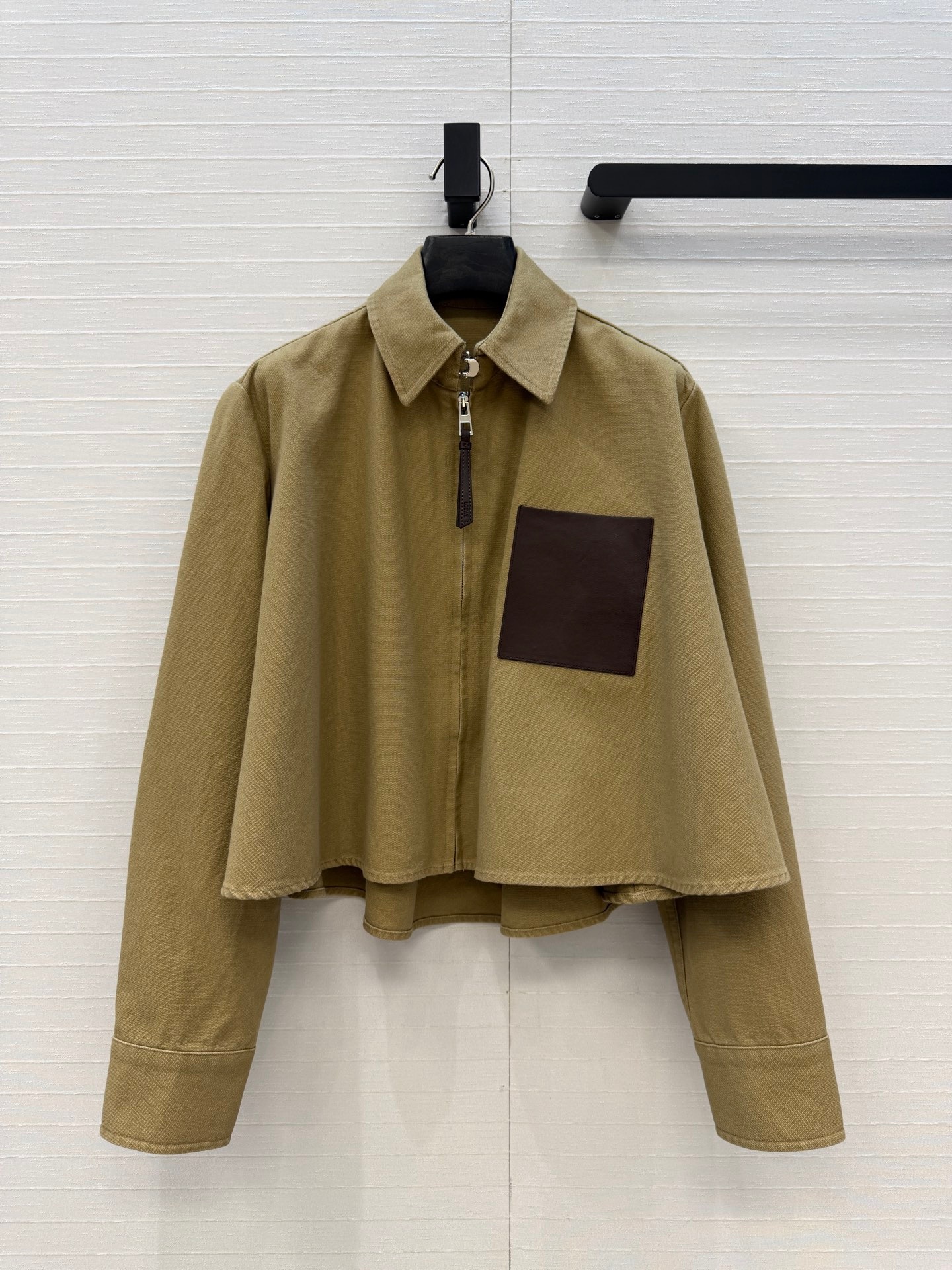 Milan Runway Coats 2026 New Autumn Lapel Neck Long Sleeve Fashion Designer Jackets Brand Same Style Tops 0921-1