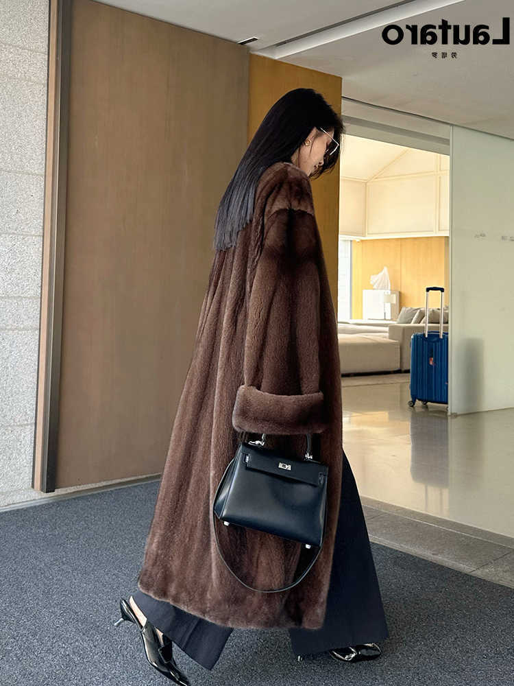 Autun Lautaro Winter Long Elegant Chic Soft Thick War own Hairy Faux ink Fur Coat Women V Neck Fluffy Overcoat 2024 D260921