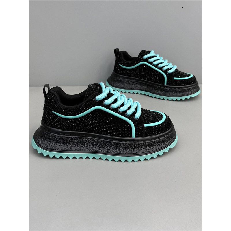 Fashionable rhinestone-embellished Designer shoes thick-soled comfortable men's shoes, 2025 winter new model, soft-soled versatile Korean-style