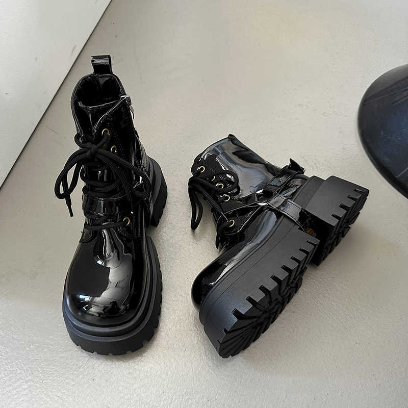 British Style Thick Soled Boots Height Increasing Women's Boots New Short Tube Motorcycle Boots for Autumn and Winter 2025 H260921