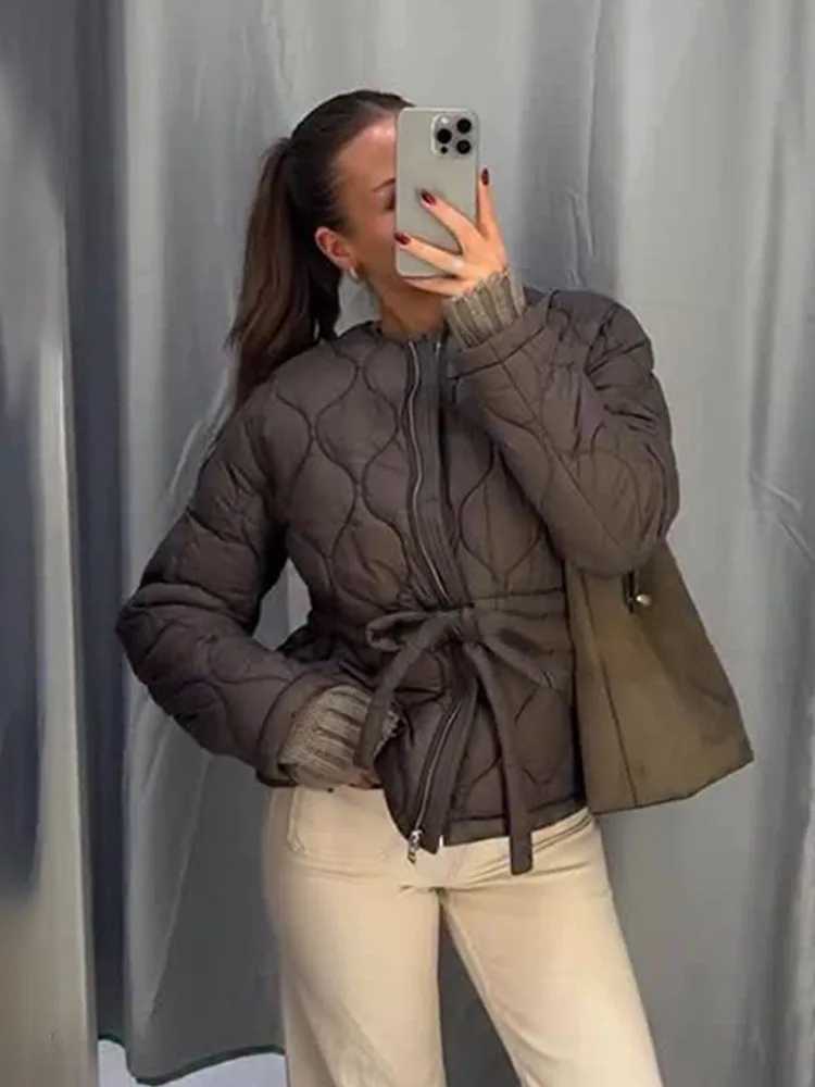 HH Woman Winter Round Neck Zipper Long Slves Wear A Belt Cotton Short Jacket Female Leisure Kp Warm Loose Strt Style Coat T260829