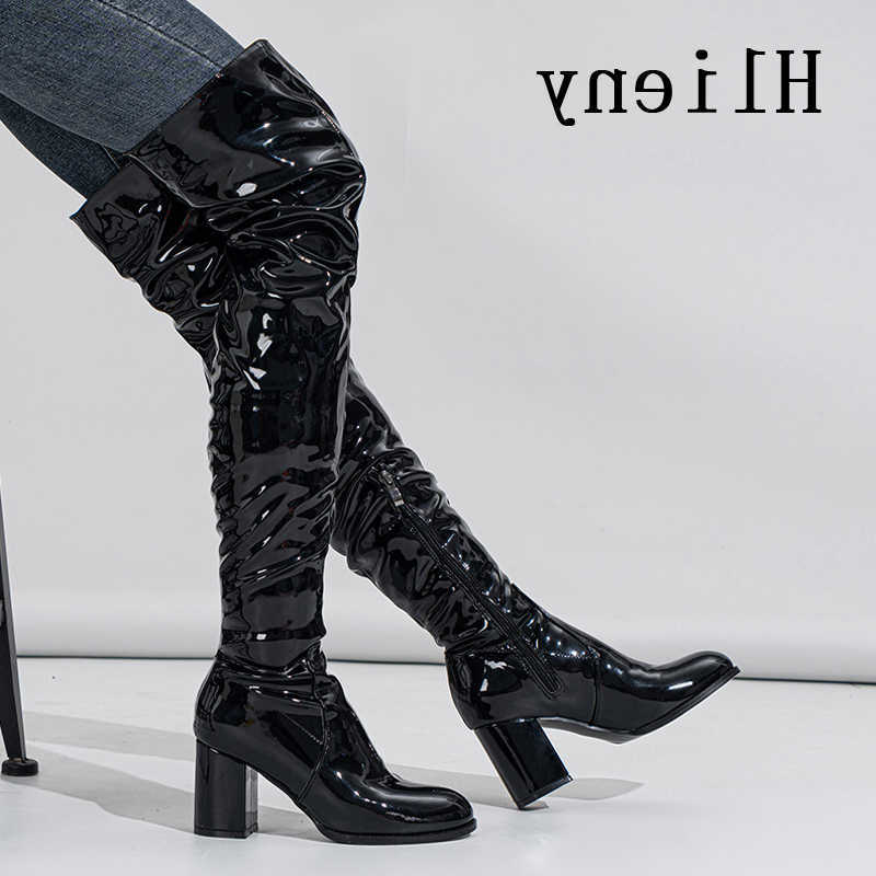 Invierno 2026 Botas Nuevo Hlieny Muslo Botas altas Moda Charol Punta redonda Cremallera Mujer Tacones cuadrados Diseño plisado Zapatos de mujer H260