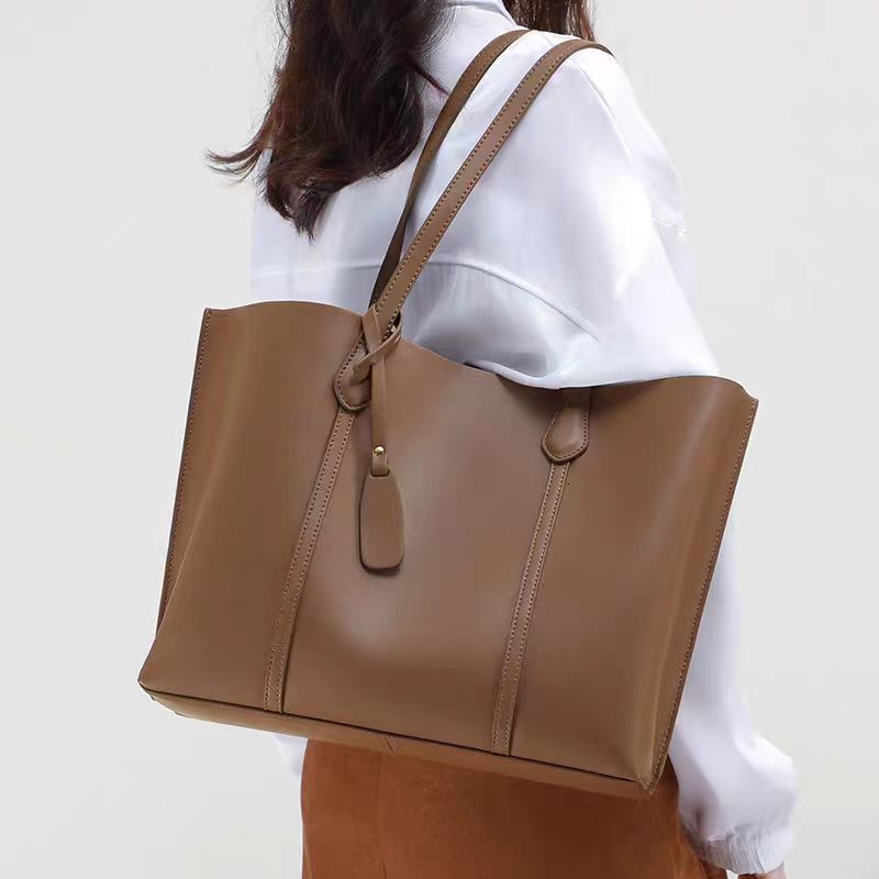 Designer Bag Women's 2026 New Ladies' single shoulder bag Model High-End Versatile Fashion Tote Large Capacity Commuting Shoulder Underarm