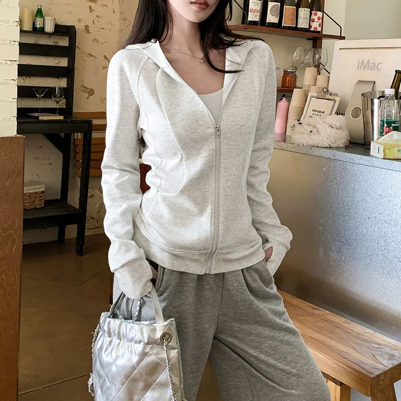 2026 Autumn Hooded Sports Jacket Women Korean Slim Zipper Long Sleeved Sweatshirts Woman Solid Color Pocket Cardigan Hoodies 260921
