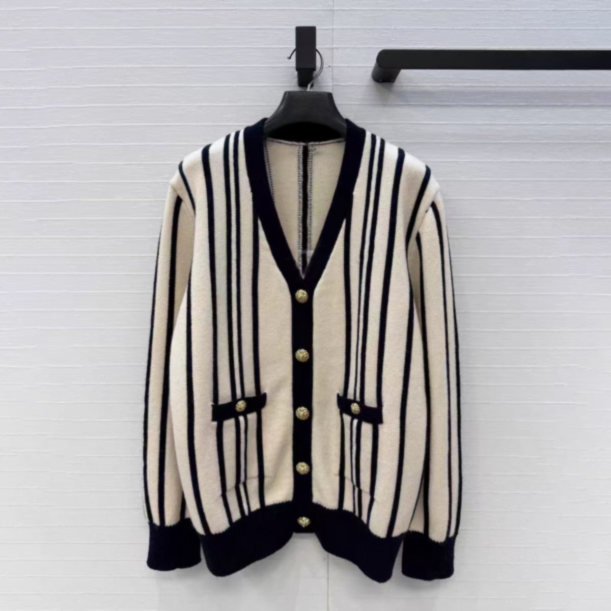 C home designer jacket women 2026 high quality cardigan sweater women designer sweater striped jacket jackets womens cardigan women coat women chris