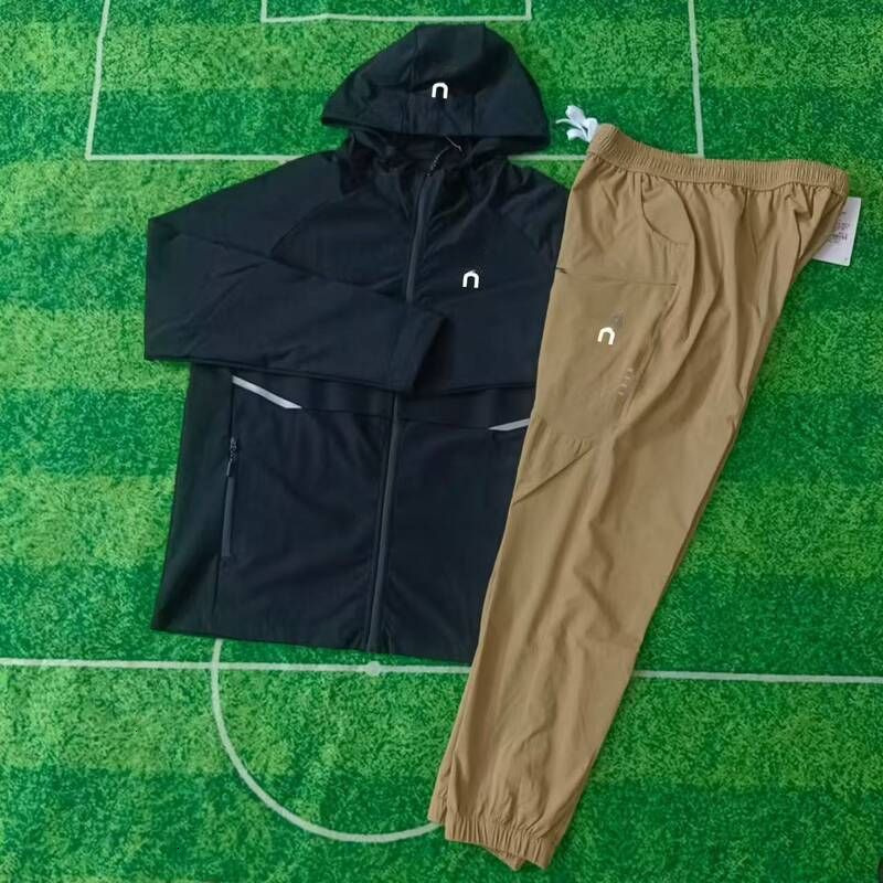Giacca con cappuccio firmata Oncloudds Tuta da uomo Completo da corsa Set Quick Dry Abbigliamento sportivo traspirante Top da corsa Pantaloncini Set