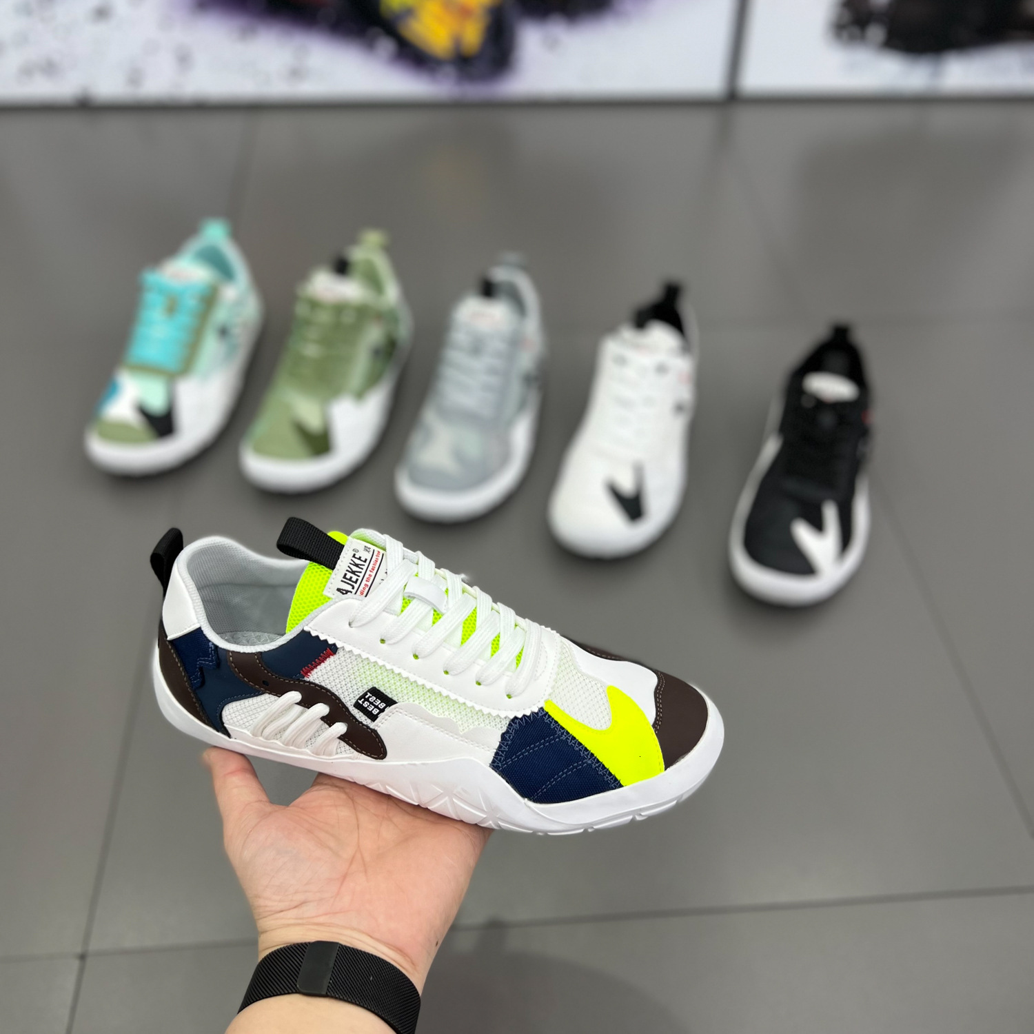 New Designer shoes summer Casual shoes with breathable mesh, fashionable and versatile, for young men, popular online, trendy men's casual shoe