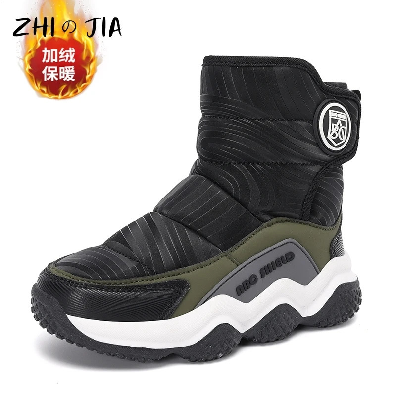 Botas de nieve de felpa de invierno para niños Botas altas cálidas resistentes al frío al aire libre Zapatillas de deporte antideslizantes y resiste