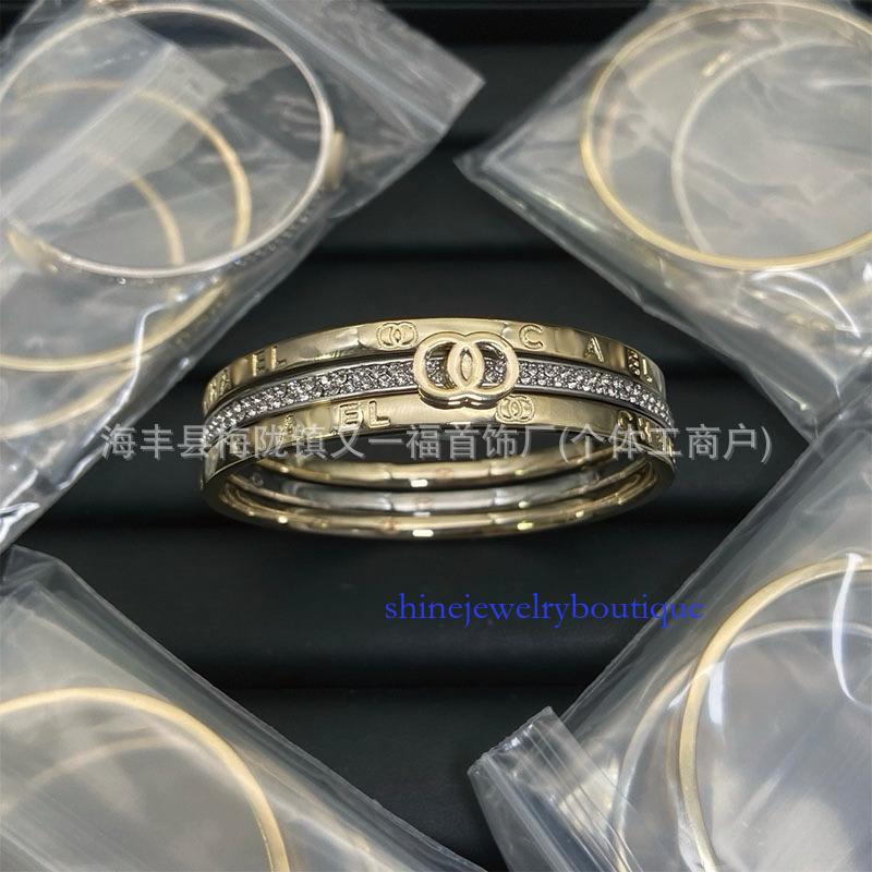 Designer Jewelry ccs Bracelet for women inspired light diamond embellished leather bracelet classic style bracelet