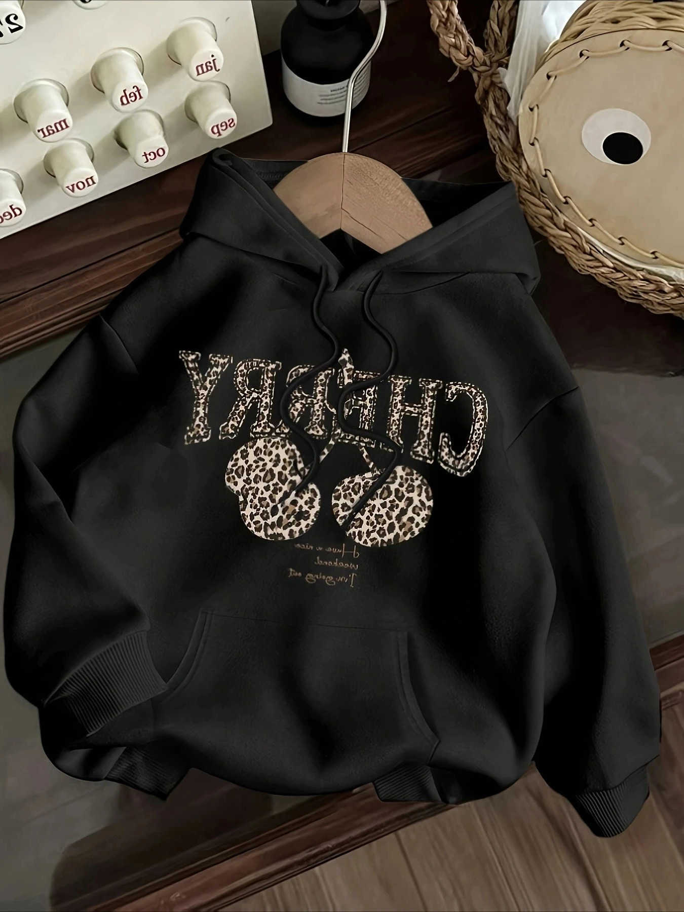Print Men's Hoodies Sweatshirts Leopard Cherry Letter Printed Women's Autumn Winter Round Neck Sweatshirt Casual Long sleeved Top Hoodies
