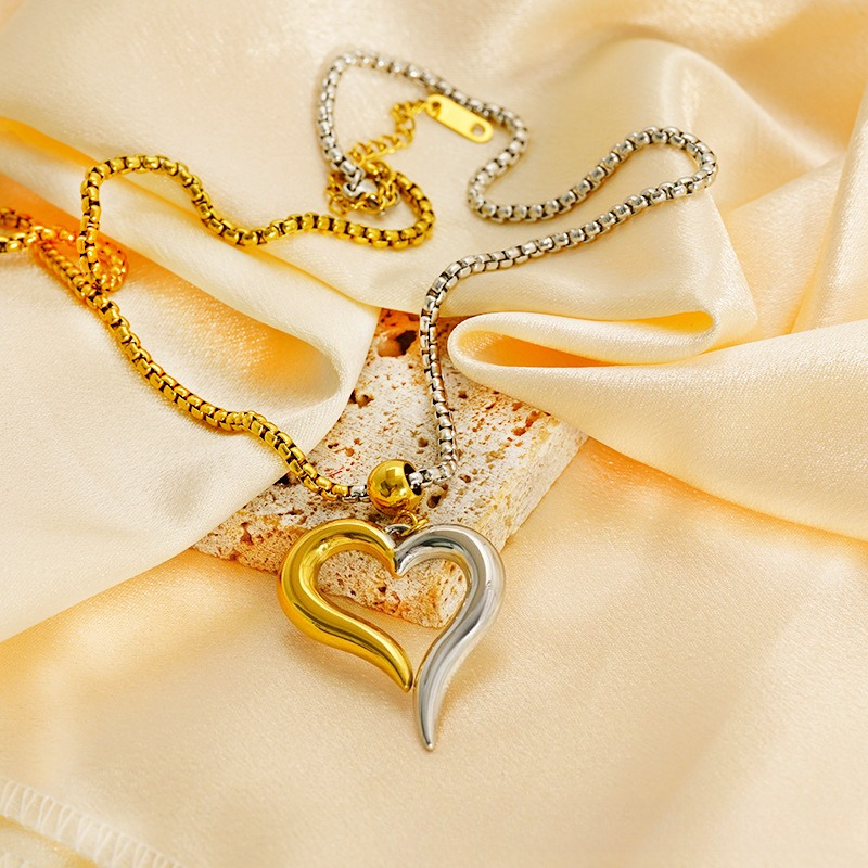 18K Gold Plated Two Tone Irregular Love Heart Chunky Necklace for Women Stainless Steel Couples Pendant Necklace Fashion Jewelry Gifts for Her Wife