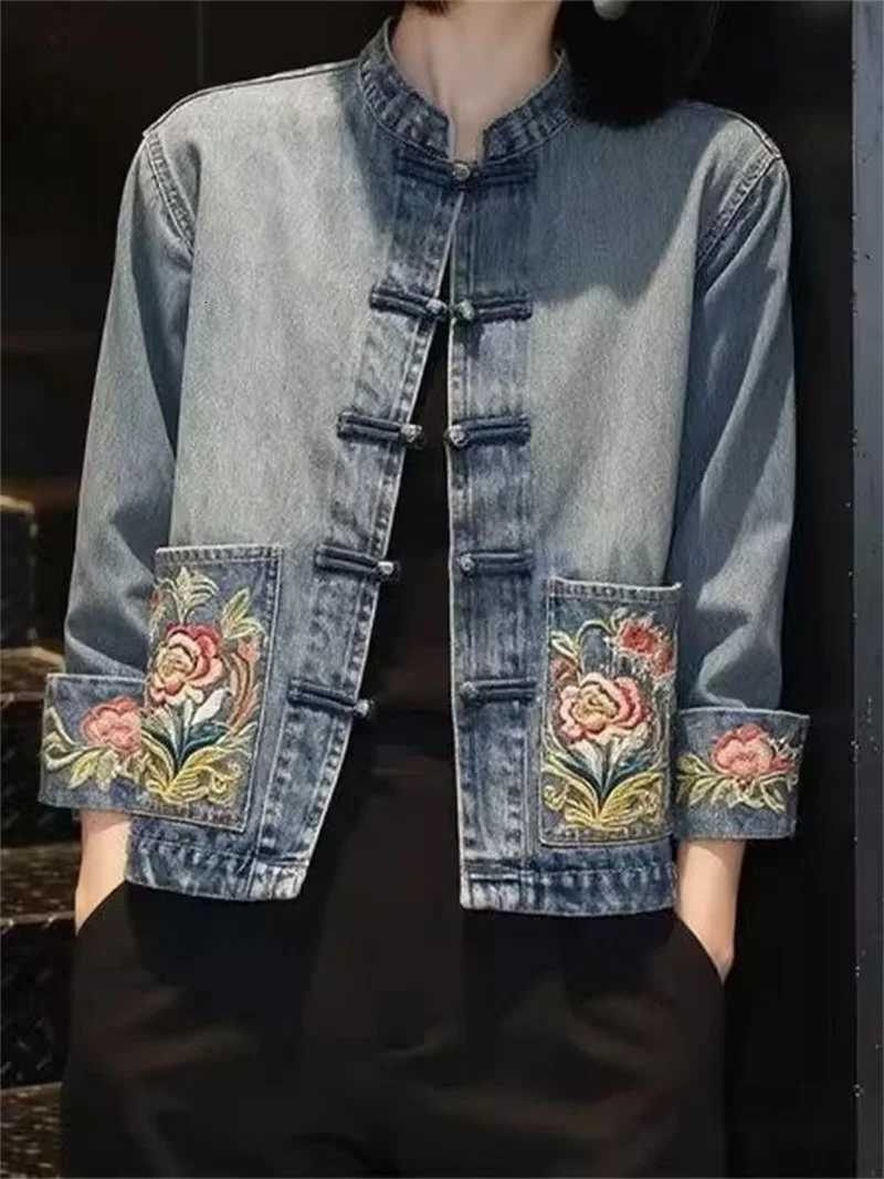 Women's Jackets Versatile Lapel Short Denim Jacket For Women 2026 New Women's Spring Autumn Cothing Loose Retro Printed Jean Coat Beauty F