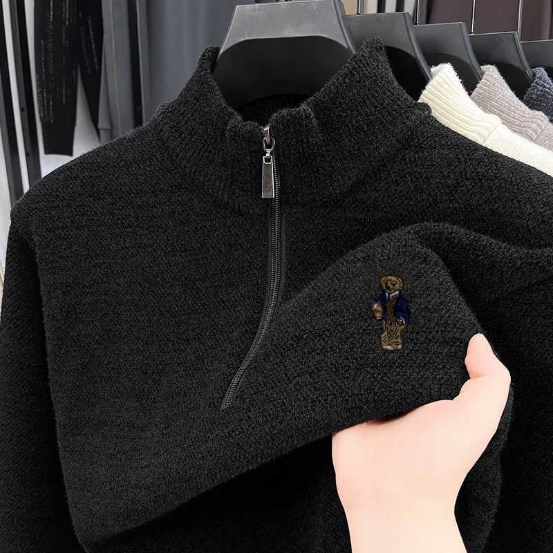 Hot Sale Quty Thicken Men's Sweater Zipper Bear Embroidery Warm Knitted Sweater Japan Winter Hoodies Fashion Soft Men's Wear Q260921