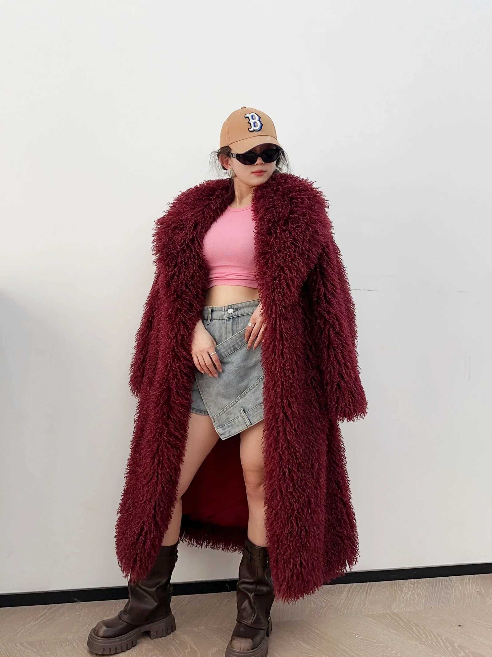 New Colorful Fahionable Faux Fur Mongolian Jacket Long Tailored Collar Plush Winter Coat for Women Elegant Loose Fit Outerwear T260829