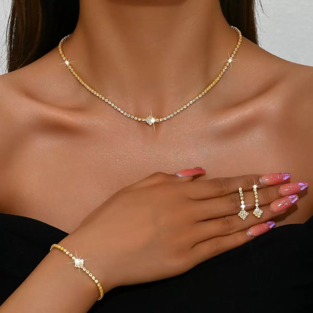 European American shiny minimalist and earrings, fashion high-end jewelry, niche style necklace set in stock