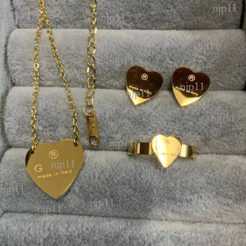 Women Top Quality Designer Earrings Necklace Rings Simple G Letter Titanium Steel High Polished Heart Love Pendant Fashion Jewelry 8Afb 16