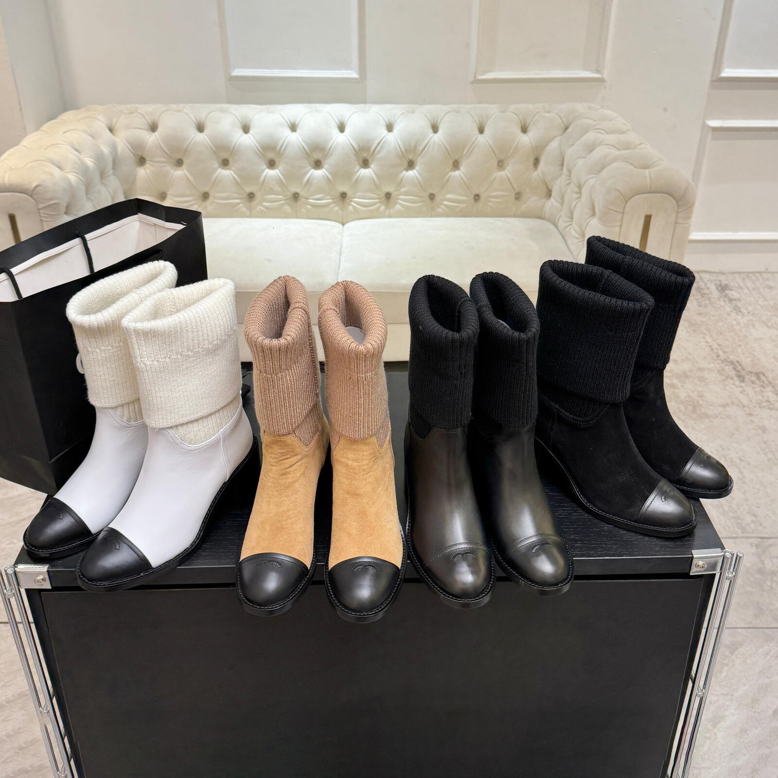 luxury Designer Ankle Boots 2026 Knee boots Zipper mirror quality Fashion Dress shoes Elegant Bow Mid Calf Soft Genuine Leather Flat Women high heel
